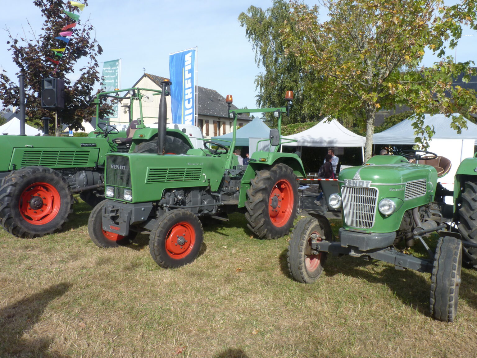 Foires aux pommes Marigné tracteurs